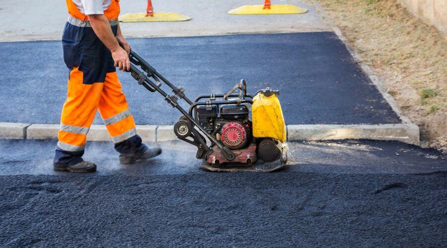 Professional gutter cleaning in Kirwin, KS